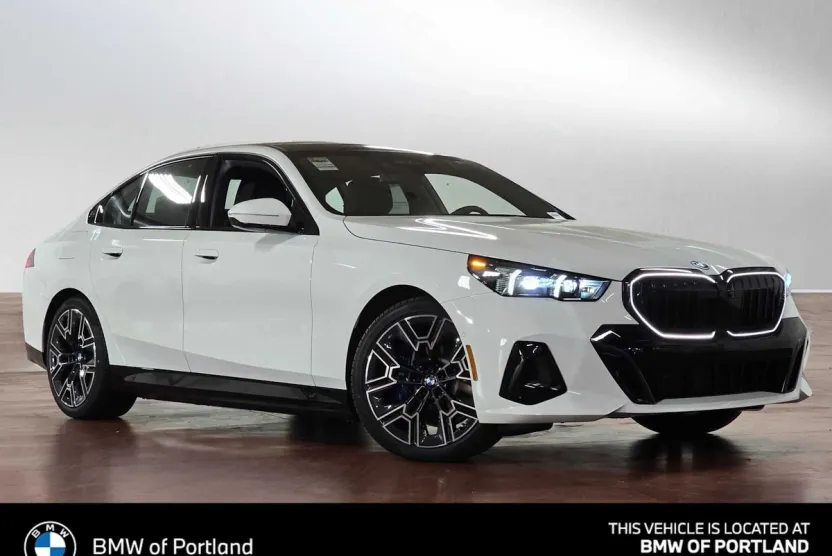 2026 Bmw 550e xDrive photo 1