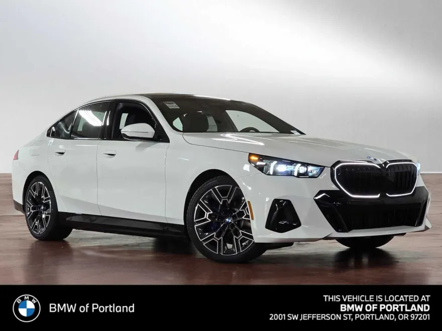 2026 Bmw 550e xDrive photo 1
