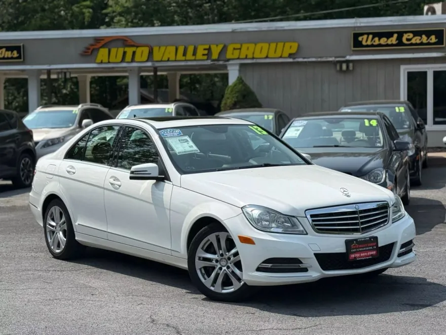 2013 Mercedes Benz C 300 4MATIC Sport Sedan photo 1