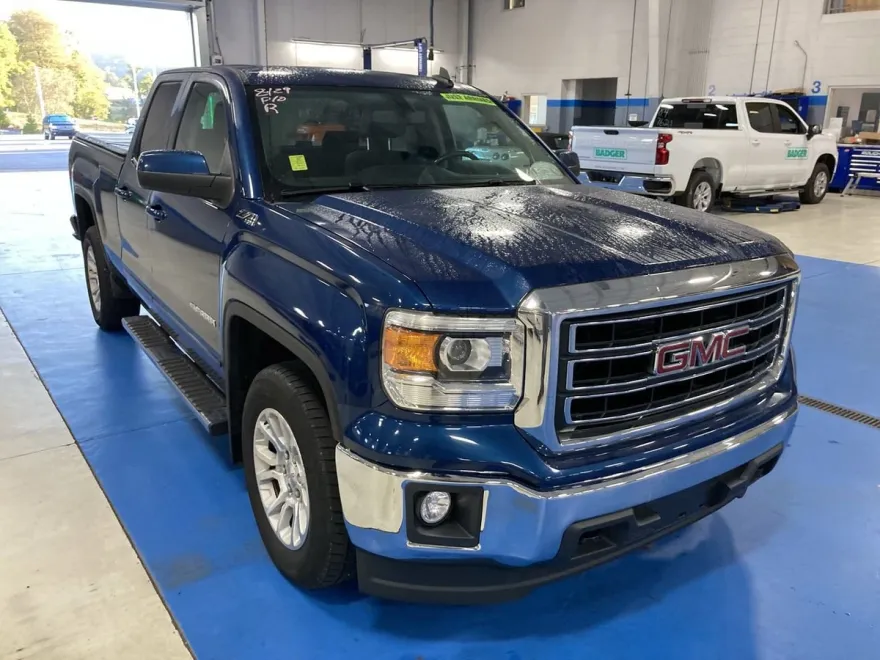 2015 Gmc Sierra 1500 SLE photo 1