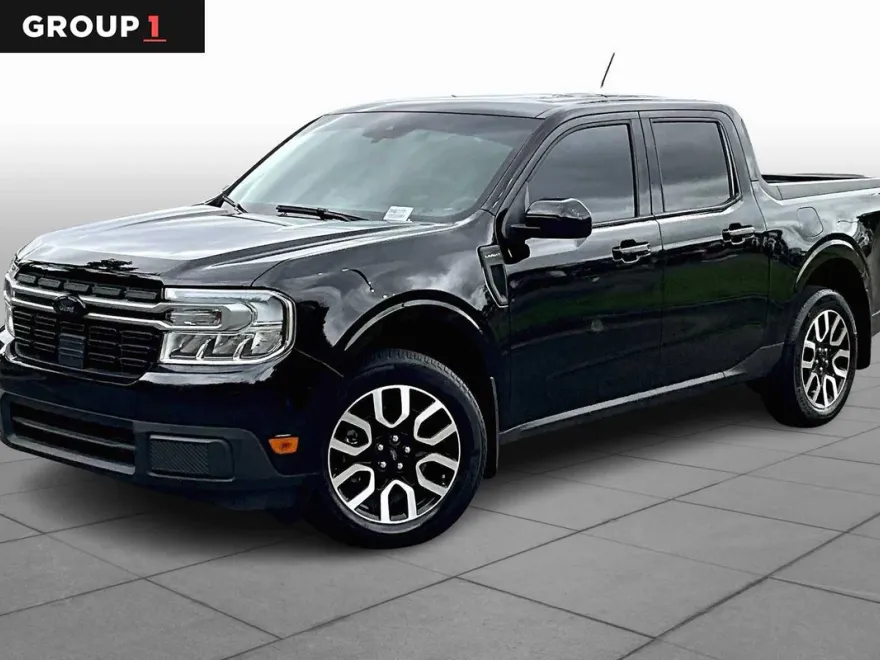 2024 Ford Maverick Lariat photo 1