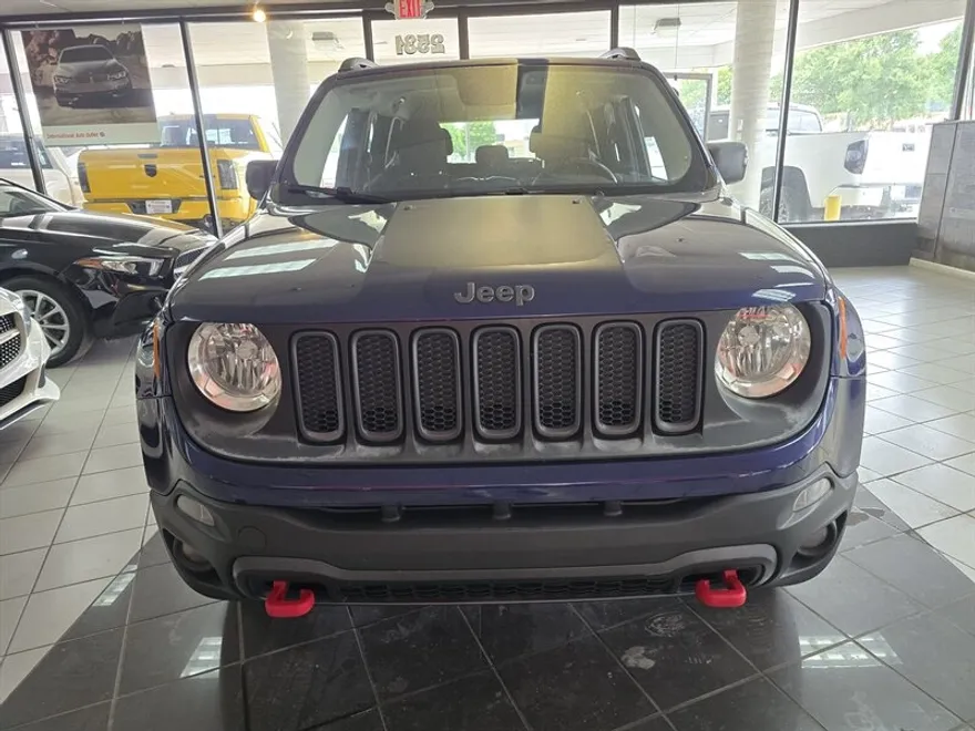 2016 Jeep Renegade Trailhawk photo 1