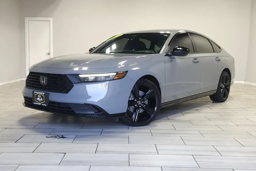 2023 Honda Accord Hybrid Sport-L photo 1