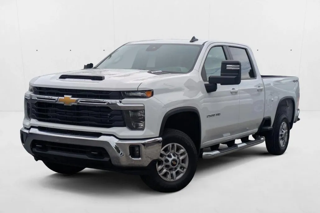 2025 Chevrolet Silverado 2500HD LT photo 1