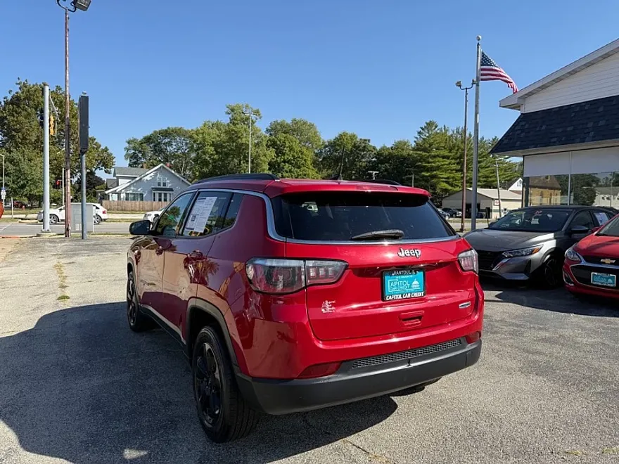 2017 Jeep Compass Latitude photo 1