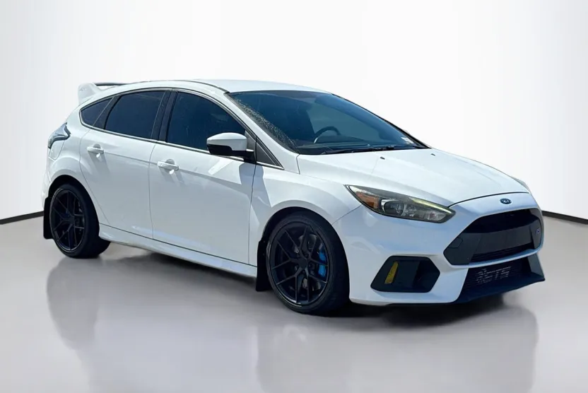 2017 Ford Focus RS photo 1
