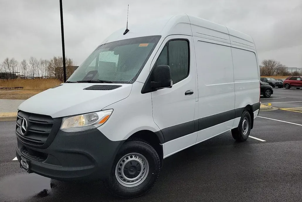 2025 Mercedes Benz Sprinter 2500 photo 1