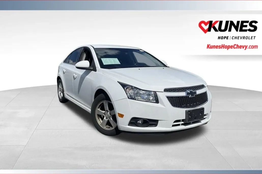 2014 Chevrolet Cruze photo 1