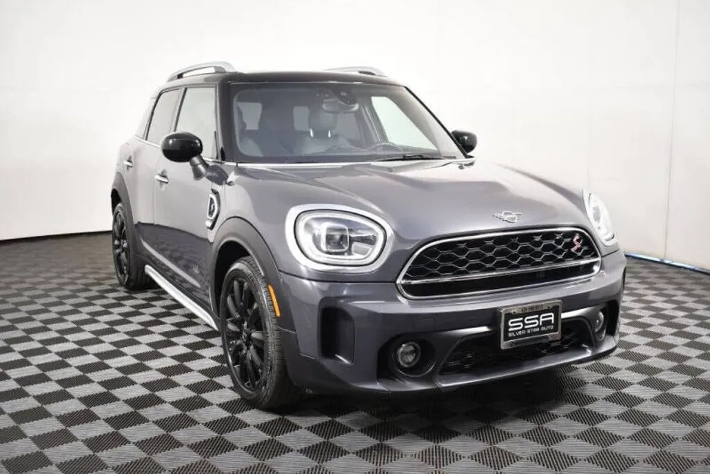 2021 Mini Countryman S ALL4 photo 1