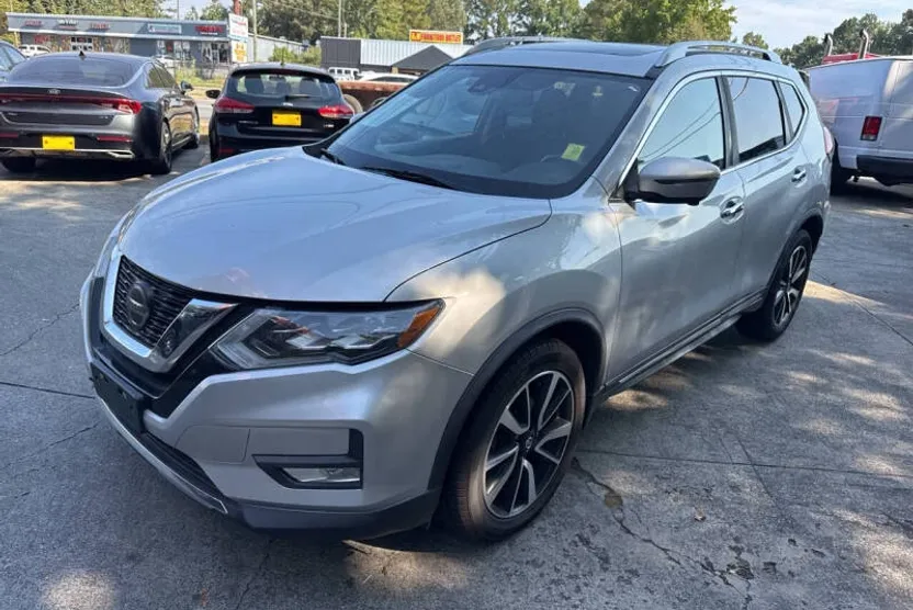 2018 Nissan Rogue SL photo 1