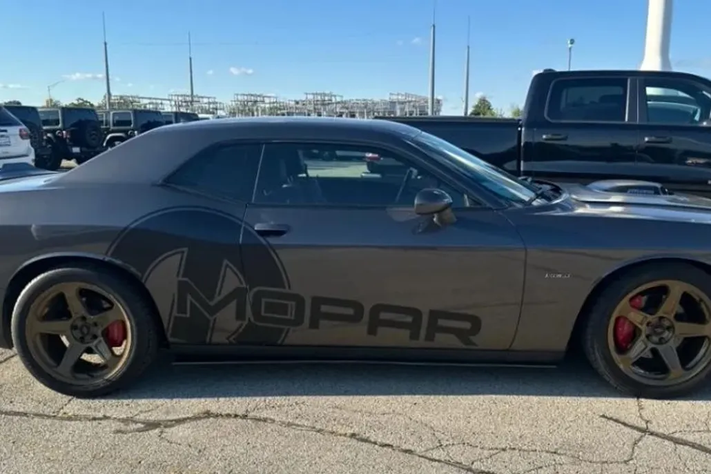 2015 Dodge Challenger R/T Plus Shaker photo 1
