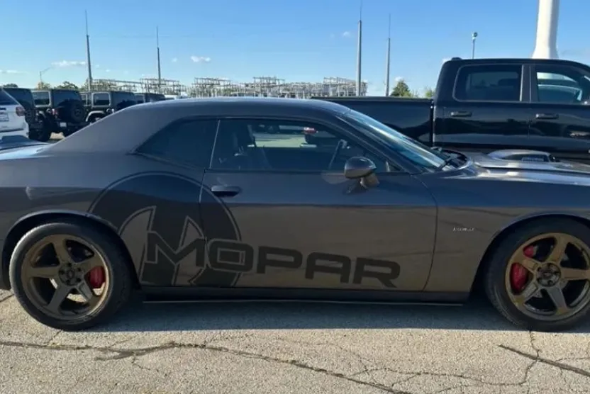 2015 Dodge Challenger R/T Plus Shaker photo 1