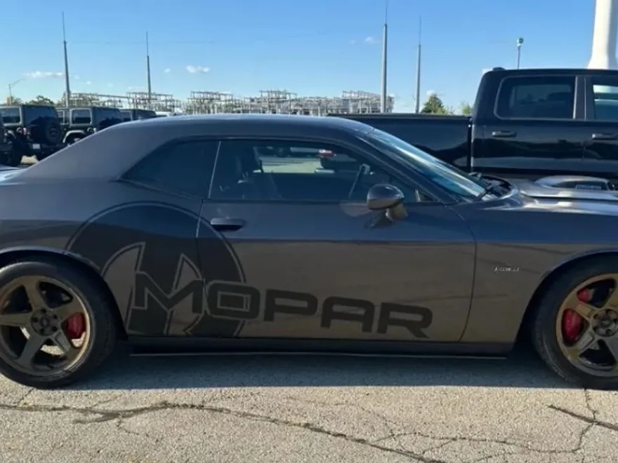 2015 Dodge Challenger R/T Plus Shaker photo 1