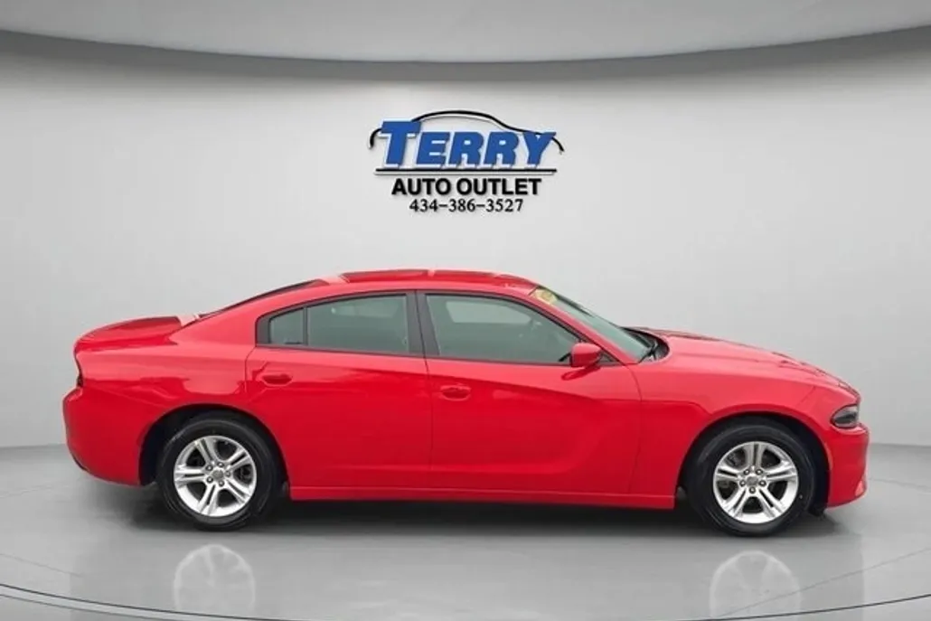 2022 Dodge Charger SXT photo 1