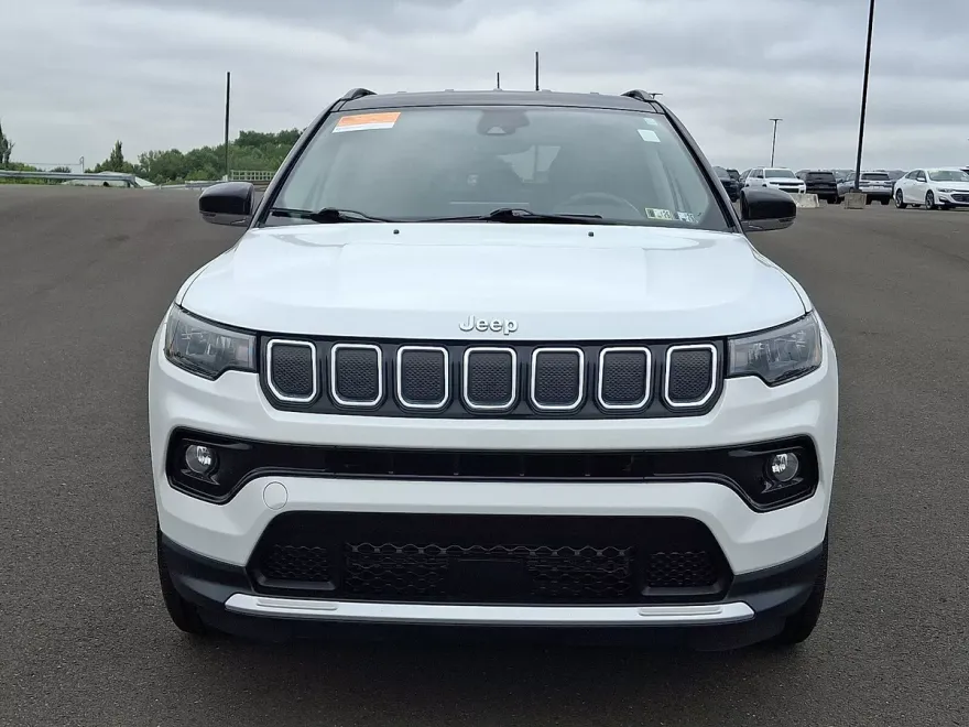 2022 Jeep Compass Limited photo 1