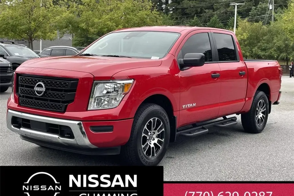 2024 Nissan Titan SV photo 1