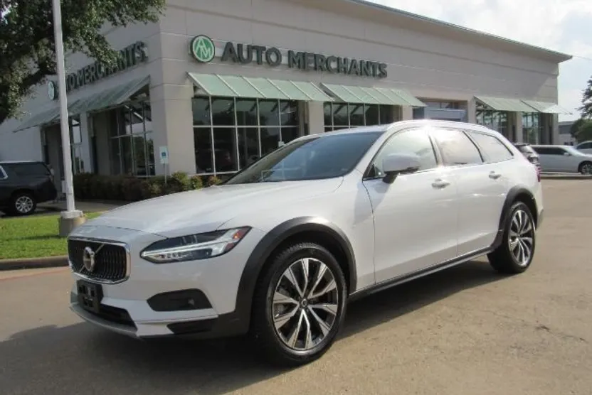2022 Volvo V90 Cross Country B6 photo 1