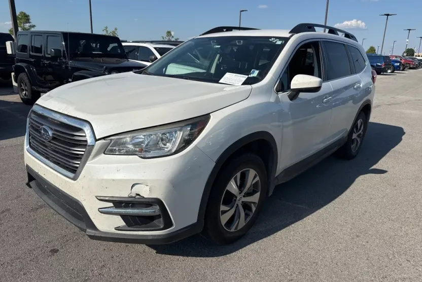 2019 Subaru Ascent Premium photo 1