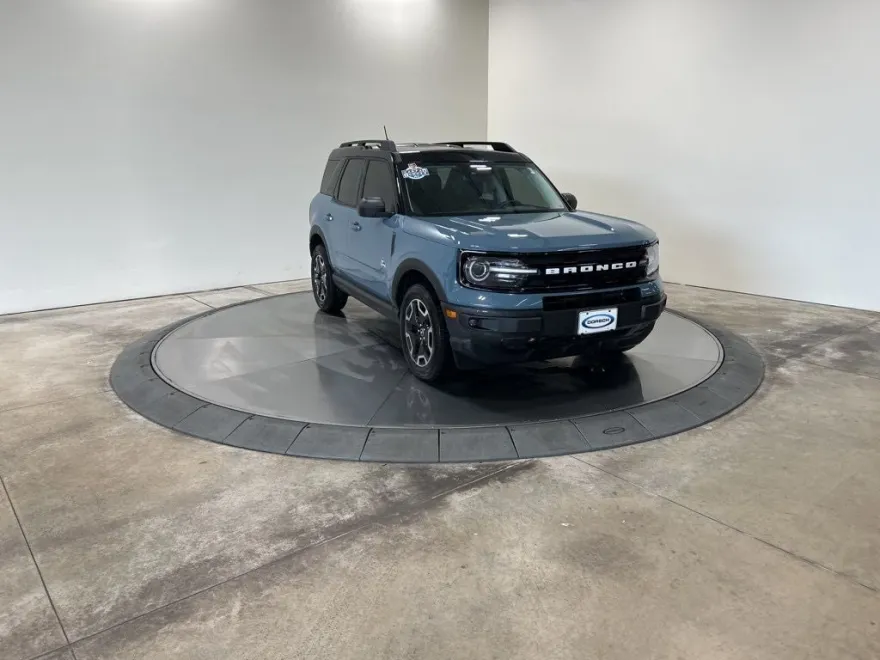 2021 Ford Bronco Sport Outer Banks photo 1