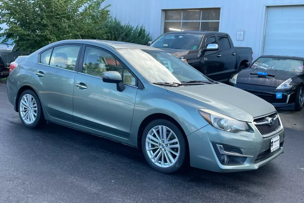 2015 Subaru Impreza 2.0i Limited photo 1