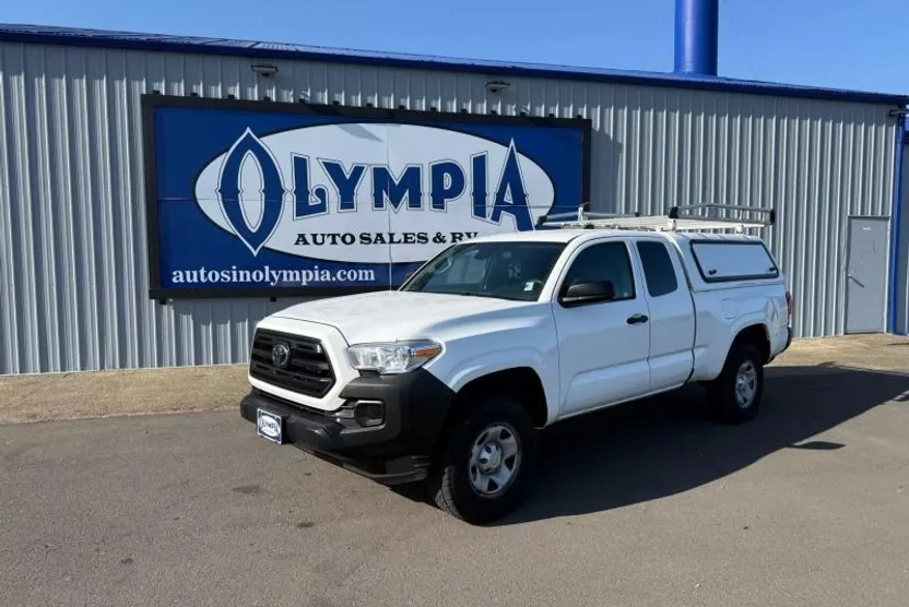 2018 Toyota Tacoma SR photo 1