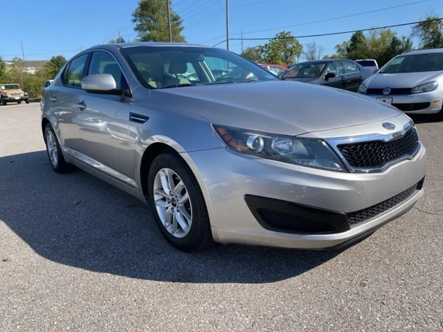 2011 Kia Optima LX photo 1