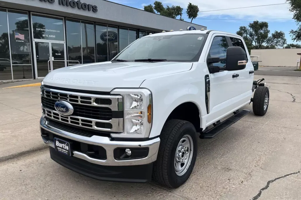 2026 Ford F-350 XL photo 1