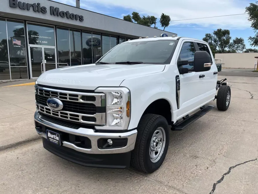 2026 Ford F-350 XL photo 1