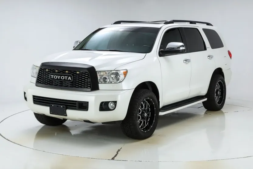 2016 Toyota Sequoia Platinum photo 1