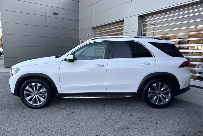 2022 Mercedes Benz GLE 350 4MATIC photo 1