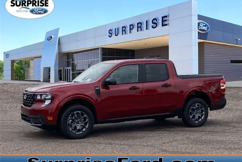 2025 Ford Maverick XLT photo 1