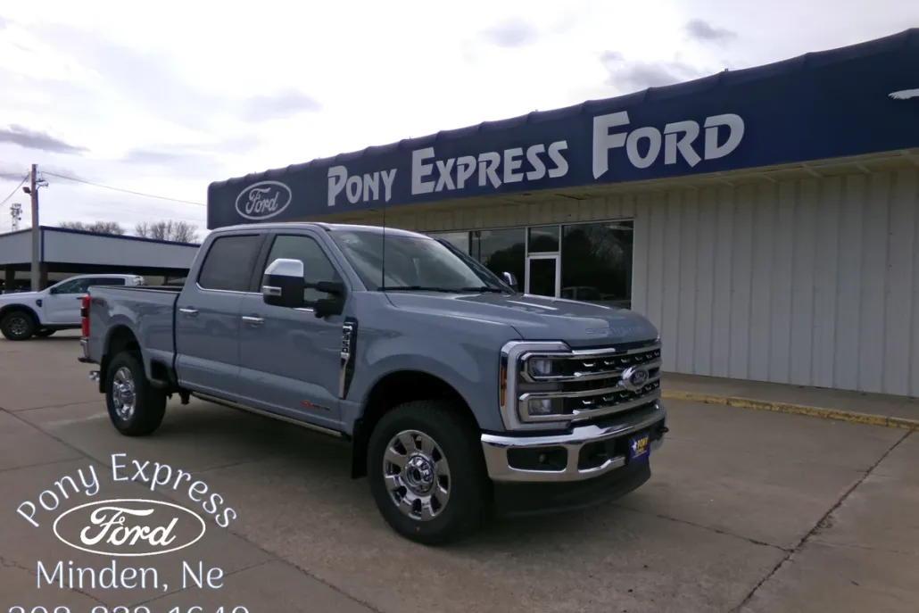 2025 Ford F-350 Lariat photo 1