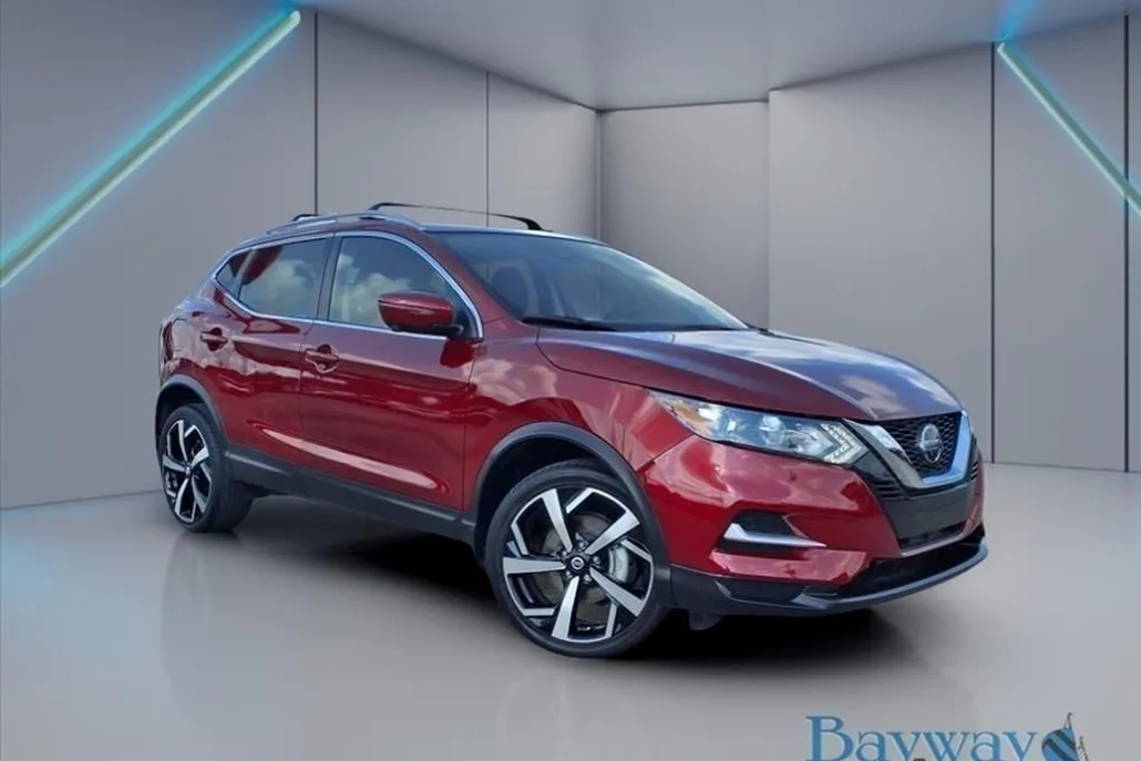 2022 Nissan Rogue Sport SL photo 1