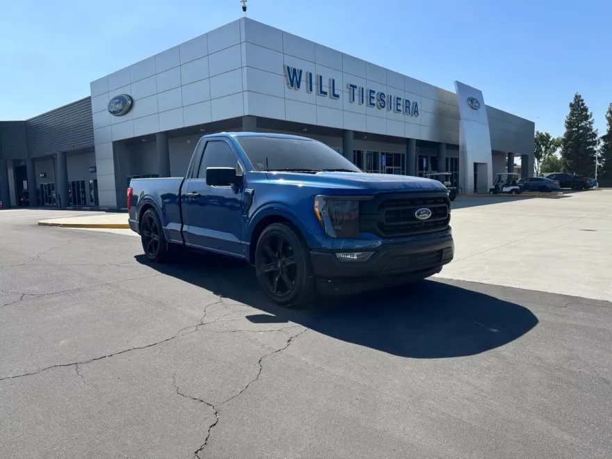 2023 Ford F-150 XL photo 1