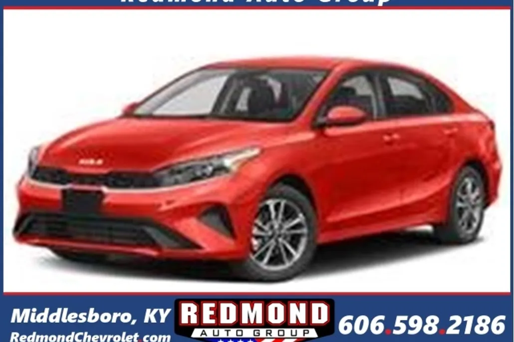 2023 Kia Forte LXS photo 1