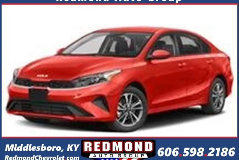 2023 Kia Forte LXS photo 1