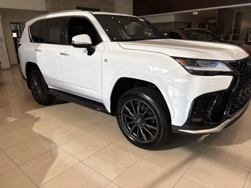 2025 Lexus LX F SPORT Handling photo 1