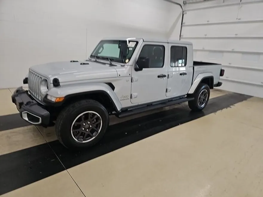 2023 Jeep Gladiator Overland photo 1
