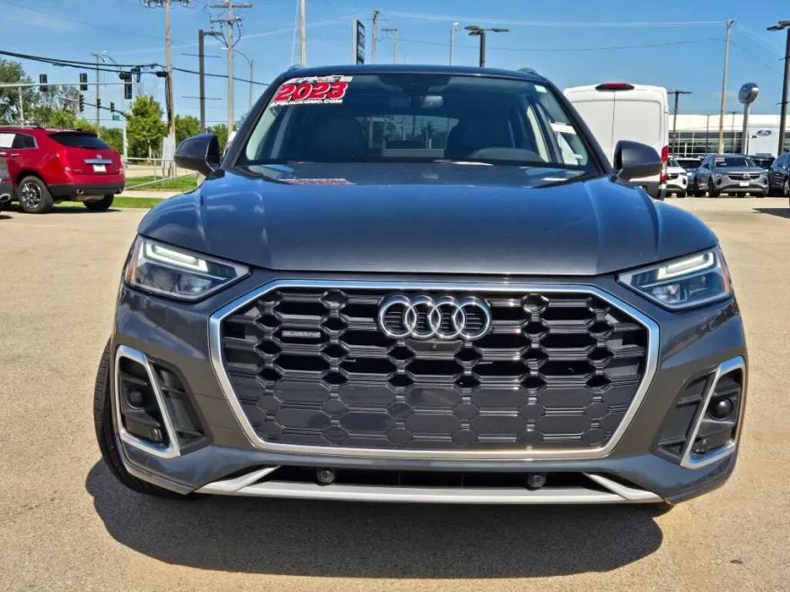 2023 Audi Q5 45 S line Premium Plus photo 1