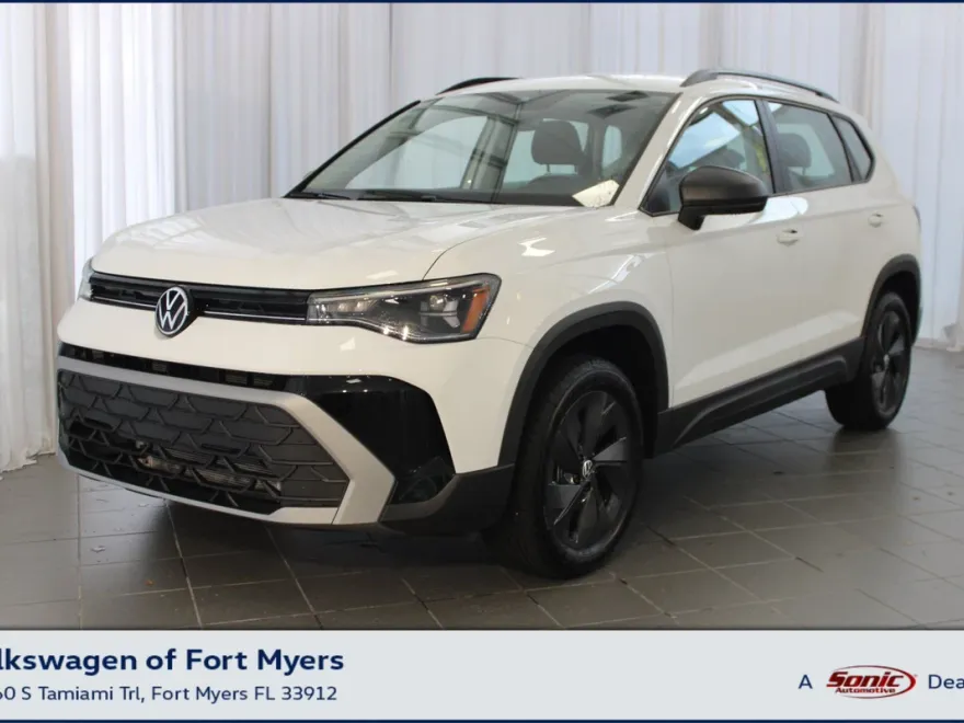 2025 Volkswagen Taos S photo 1