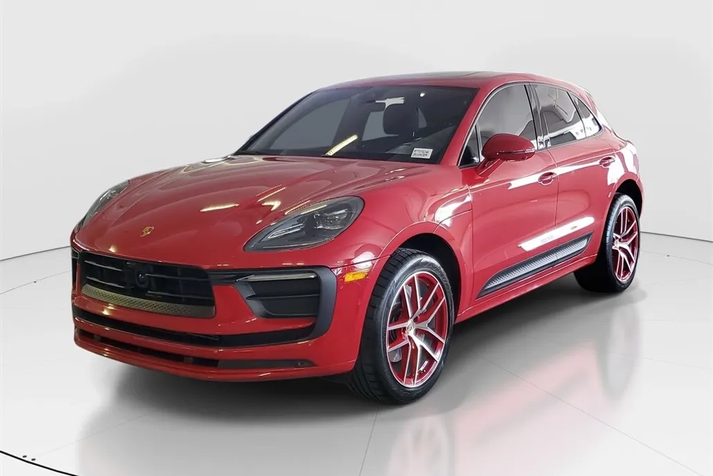 2023 Porsche Macan Base photo 1