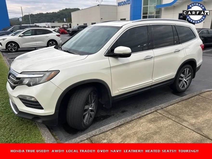 2017 Honda Pilot Touring photo 1