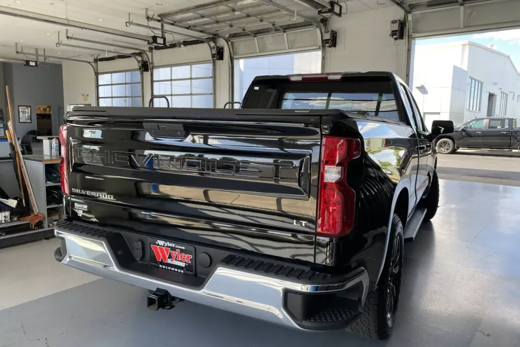 2022 Chevrolet Silverado 1500 LT photo 1