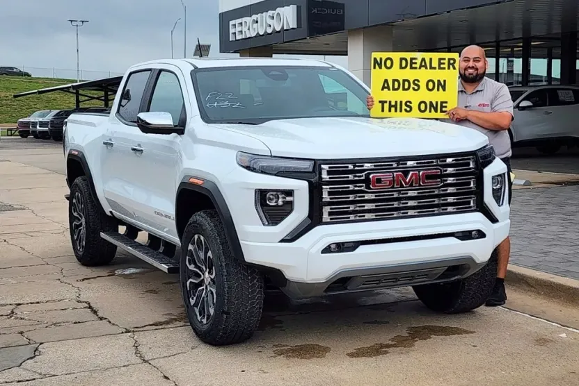 2026 Gmc Canyon Denali photo 1