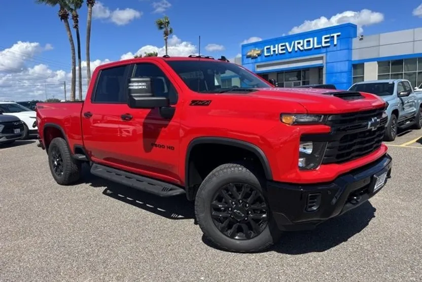 2026 Chevrolet Silverado 2500HD Custom photo 1