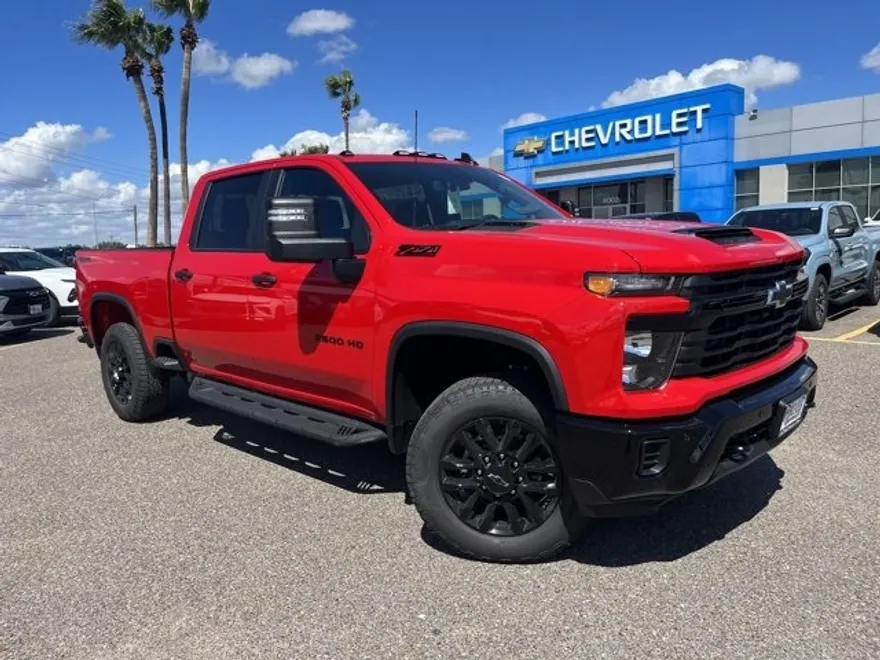 2026 Chevrolet Silverado 2500HD Custom photo 1