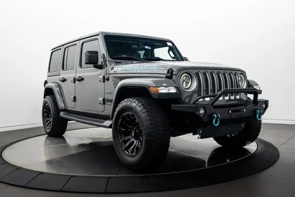2018 Jeep Wrangler Unlimited Sahara photo 1