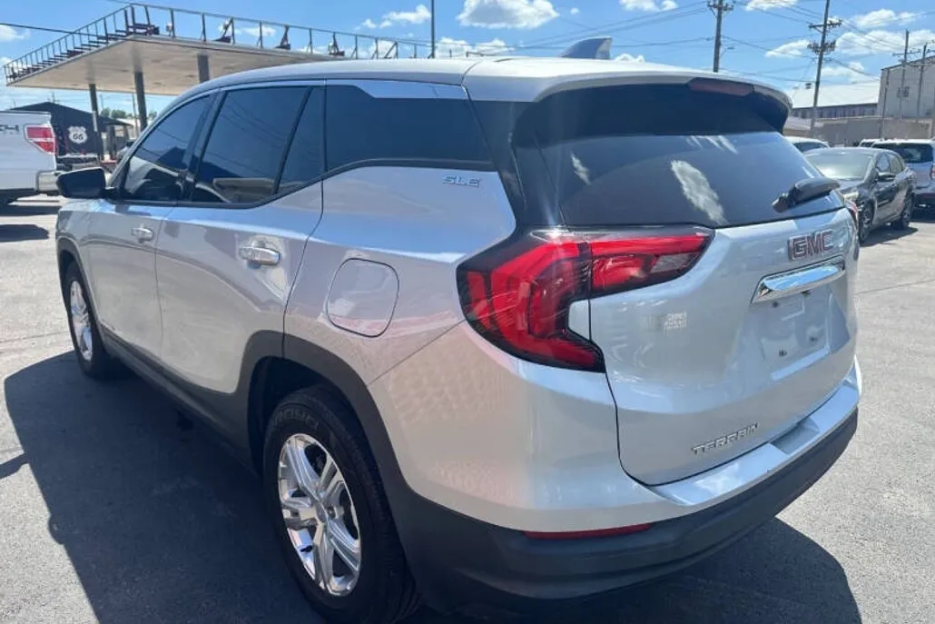 2020 Gmc Terrain SLE photo 1