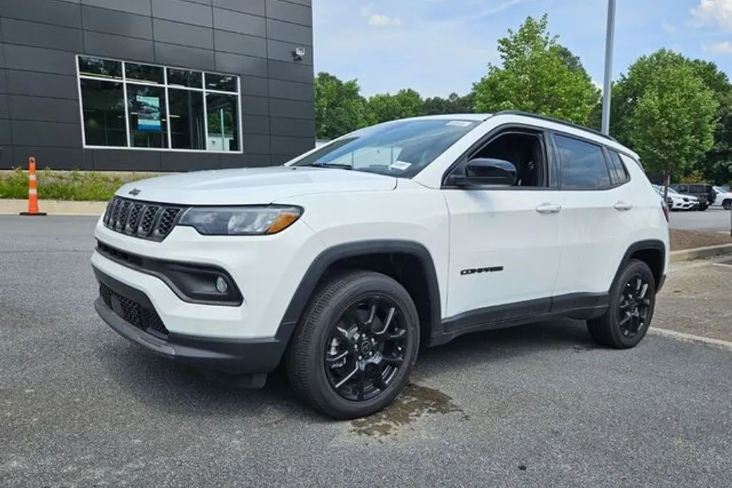 2025 Jeep Compass Latitude photo 1