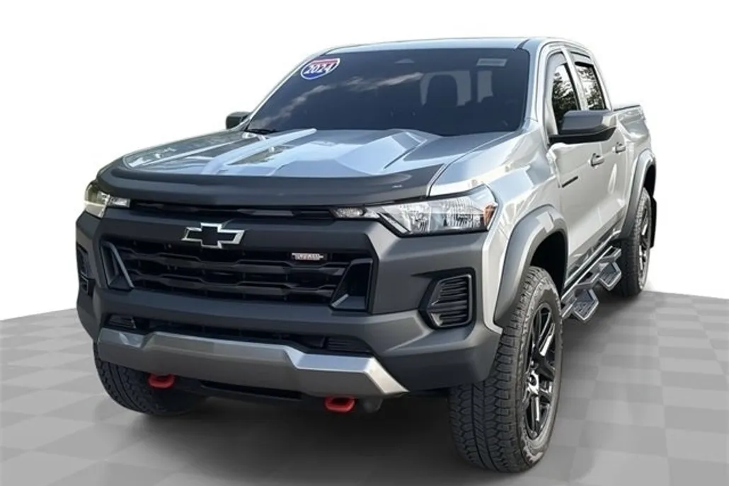2024 Chevrolet Colorado Trail Boss photo 1